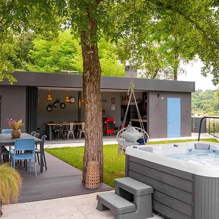 Bijur In Brajkovici - Haus Fuer 8 Personen Villa