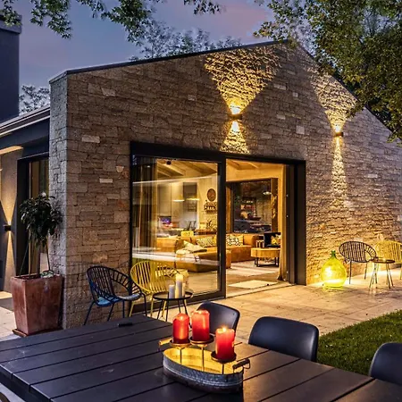 Bijur In Brajkovici - Haus Fuer 8 Personen ヴィラ